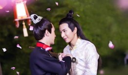 娱乐爆料君纯爱,纯爱风暴来袭，明星甜蜜恋情曝光