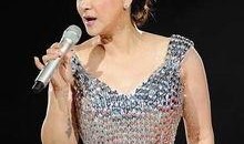 甄妮最新爆料那英视频,揭秘娱乐圈不为人知的一面